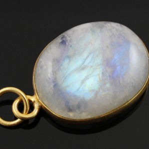 Rainbow Moonstone Bezel Pendant, (RNM-A-10) - Beadspoint