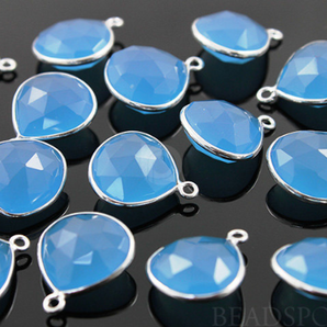 Egyptian Blue Chalcedony Faceted Heart Bezel, 20mm (SSBZ7016) - Beadspoint