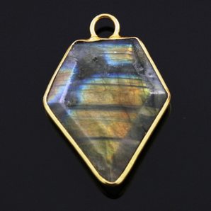 Labradorite Faceted Arrowhead Bezel, (BZC9018/LAB) - Beadspoint