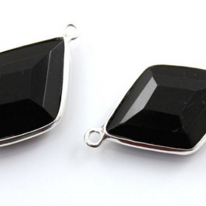 Black Onyx  Faceted Diamond Connector, (SSBZC8046) - Beadspoint