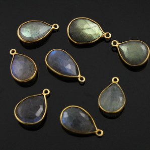 Labradorite Faceted Pendant in Gold Vermeil, (LABZC1043) - Beadspoint