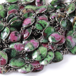 Ruby Zoisite Faceted Oval Chain, (BZC-RZT-18x15) - Beadspoint