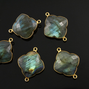 Labradorite Faceted Clover Bezel Connector, (BZC8034/LAB) - Beadspoint