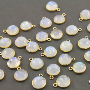 Rainbow Moonstone Round Cabochon vermeil Bezel, (RNM-COIN-01) - Beadspoint