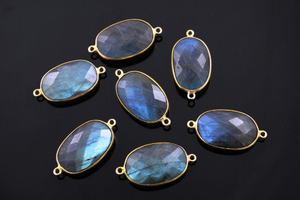Natural Labradorite Faceted Bezel Connector, (LABZC1032) - Beadspoint