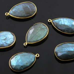 Labradorite Pendant Faceted Pear Bezel, (LBZC01-B) - Beadspoint