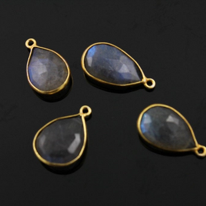 Labradorite Faceted Pendant in Gold Vermeil, (LABZC1043) - Beadspoint