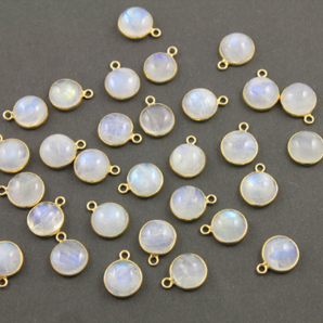 Rainbow Moonstone Round Cabochon vermeil Bezel, (RNM-COIN-01) - Beadspoint