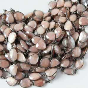 Peach Moonstone Faceted Oval Chain, (GMC-PMN-14x11 ) - Beadspoint