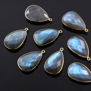 Labradorite Faceted Pear Bezel (LABZC1041) - Beadspoint