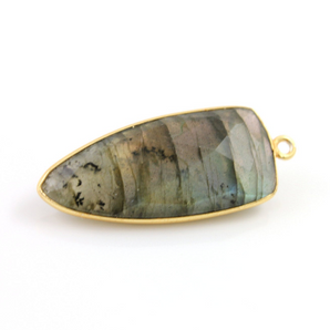 Labradorite Arrowhead Bezel Drop, (BZC9050/LAB) - Beadspoint