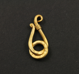 Sterling Silver Vermeil, Hammered "S" Hook Claps w/ Ring, (8065-TH) - Beadspoint