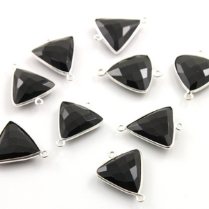 Black Onyx Bezel Triangle Connector, Sterling Silver, 18mm (SSBZC7575/B) - Beadspoint