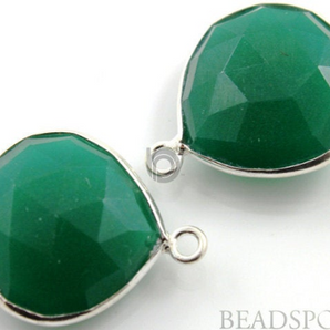 Deep Green Dyed Emerald Heart Bezel, (SSBZ8005) - Beadspoint