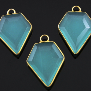 Aqua Chalcedony  Faceted Arrowhead Bezel ,BZC9019/AQUA) - Beadspoint