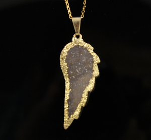 Druzy Gold Electroplated Wing Pendant, (DZY/8002/CHM/W) - Beadspoint