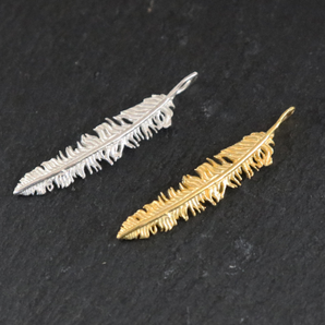 Sterling Silver Artisan Feather Charm - (HT-8153) - Beadspoint