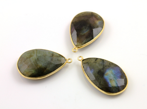 Blue Flash Labradorite Faceted Pear Bezel, (LAB/1001/G) - Beadspoint