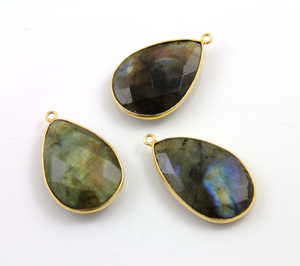 Blue Flash Labradorite Faceted Pear Bezel, (LAB/1001/G) - Beadspoint