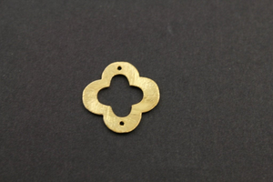 10 pieces, Clover or Quatrefoil Component, 2 Sizes,(VM/6578/14-18) - Beadspoint