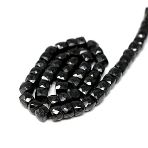 Black Onyx Faceted Cube Beads, 5 mm, Rich Color, Onyx Gemstone Beads, (BONx-CUBE-5)(113)