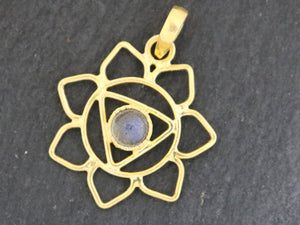 Gold Plated Sterling Silver Artisan Pendant with Labradorite, (SP-5321) - Beadspoint