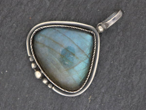Sterling Silver Artisan Labradorite Pendant, (SP-5322) - Beadspoint