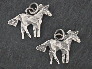 Artisan Sterling Silver Horse Charm, (AF-328) - Beadspoint