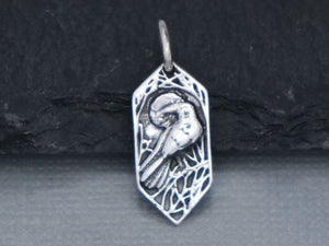 Sterling Silver Raven In night sky -- (SS/CH6/CR58) -- CRC - Beadspoint