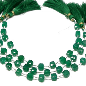 Green Onyx Faceted Cube, 7x7 mm, Rich Color, Onyx Gemstone Beads, (GNx-CUBE-7x7)(252)