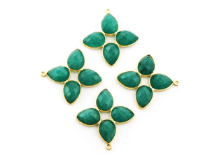 Gold Plated Faceted Dyed Emerald Fancy Flower pendant, 33 mm, (FLR-1110) - Beadspoint