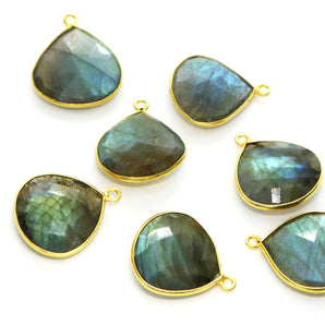 Gold Plated Faceted Labradorite Heart Bezel, 19 mm, (BZC-1017) - Beadspoint