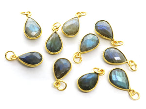 Gold Plated Faceted Labradorite Pear Bezel ,10x15 mm, (BZC-1055) - Beadspoint
