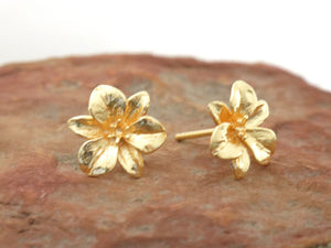 Sterling Sterling Silver Flower Stud Earrings, Minimal Post Earrings, Tiny Flower Studs, 2 Finish Available, (EAS-036)