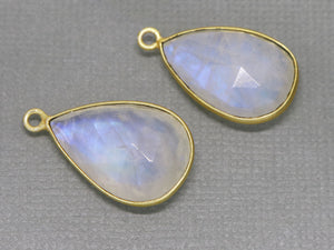 Gold Plated Rainbow Moonstone Faceted Pear Bezel, 20X13 mm, (BZC-2043) - Beadspoint
