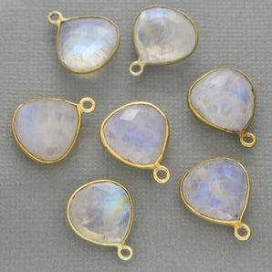 Gold Plated Rainbow Moonstone Faceted Heart Bezel, 13-15 mm, (BZC-2044) - Beadspoint