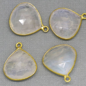 Gold Plated Rainbow Moonstone Faceted Heart Bezel, 17 mm, (BZC-2045) - Beadspoint