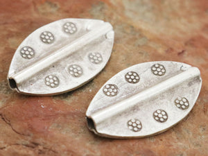 1 Pc of Karen Hill Tribe Silver Flower Imprint Oval Leaf Beads, 15x25 mm, (8208-TH)