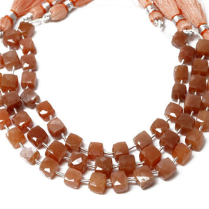 Natural Peach Moonstone Faceted Cube, 7-8 mm, Rich Color, Moonstone Gemstone Beads, (PMN-CUB-7-8)(460)