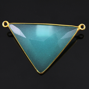 Aqua Chalcedony Faceted Arrow Head/Triangle Bezel, (BZC9016/AQUA) - Beadspoint