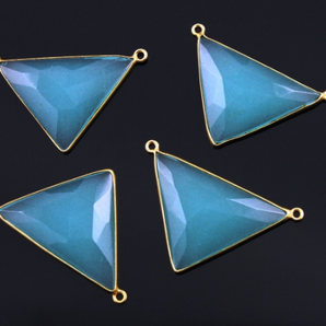 Aqua Chalcedony Faceted Arrow Head/Triangle Bezel, (BZC9016/AQUA) - Beadspoint