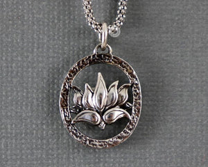 Sterling Silver Artisan Lotus Circle Charm -- SS/CH2/CR99 - Beadspoint