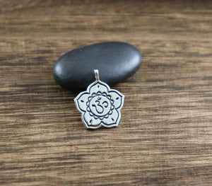 Sterling Silver Artisan OHM Charm -- SS/CH2/CR79 - Beadspoint
