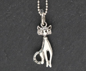 Sterling Silver Artisan Cat Charm  -- SS/CH7/CR106 - Beadspoint
