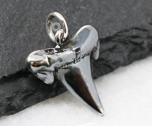 Sterling Silver Artisan Shark Tooth Charm -- SS/CH7/CR85 - Beadspoint