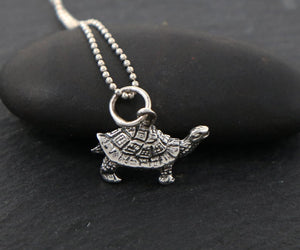 Sterling Silver Sea Turtle Charm --SS/CH7/CR110 - Beadspoint
