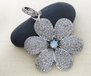 Pave Diamond Daisy Flower Pendant -- DPL-2233 - Beadspoint