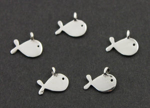 Sterling Silver Baby Fish Charm  -- SS/CH7/CR42 - Beadspoint